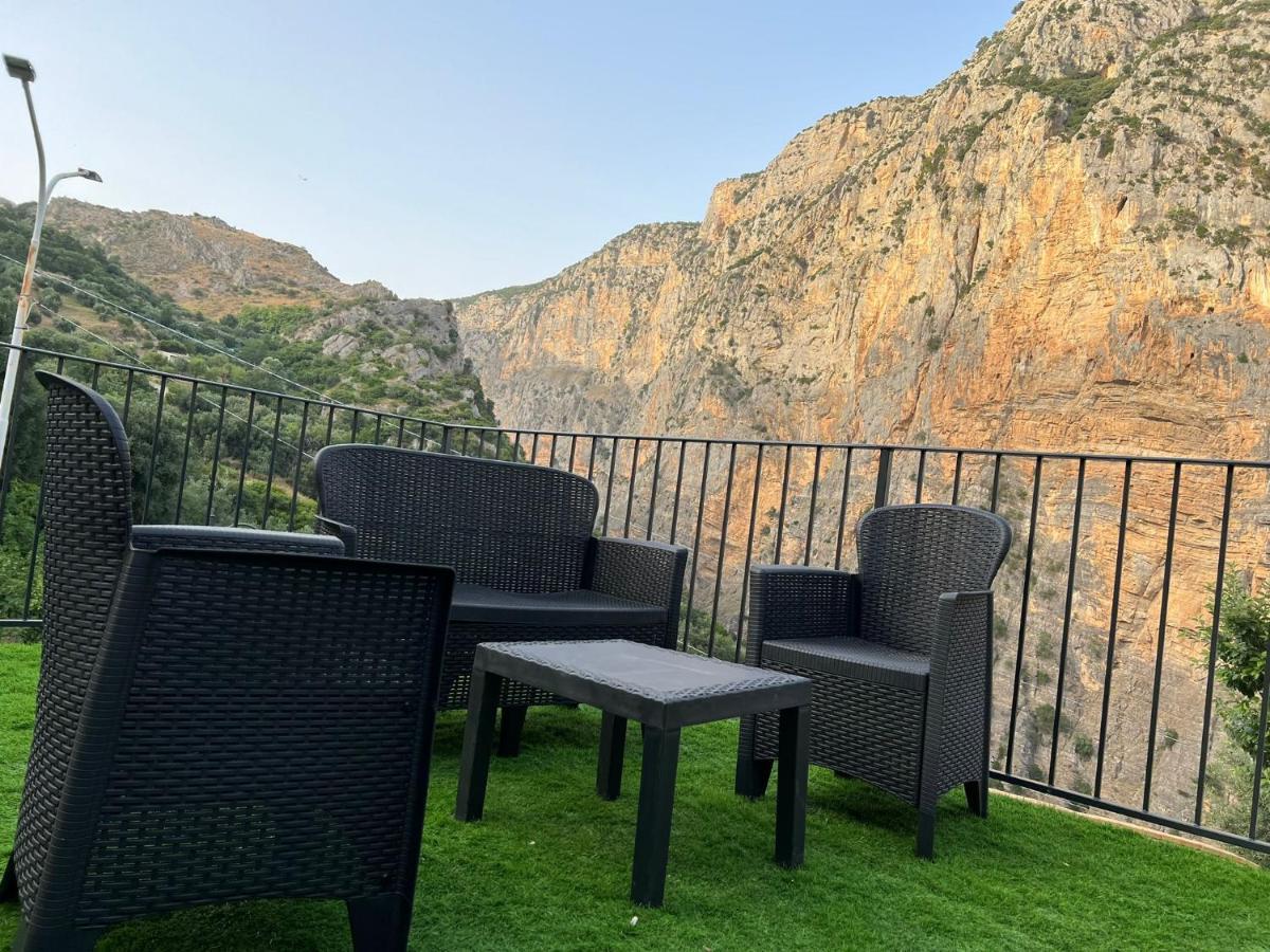 L'Oasi Del Raganello Bed and Breakfast Civita Buitenkant foto