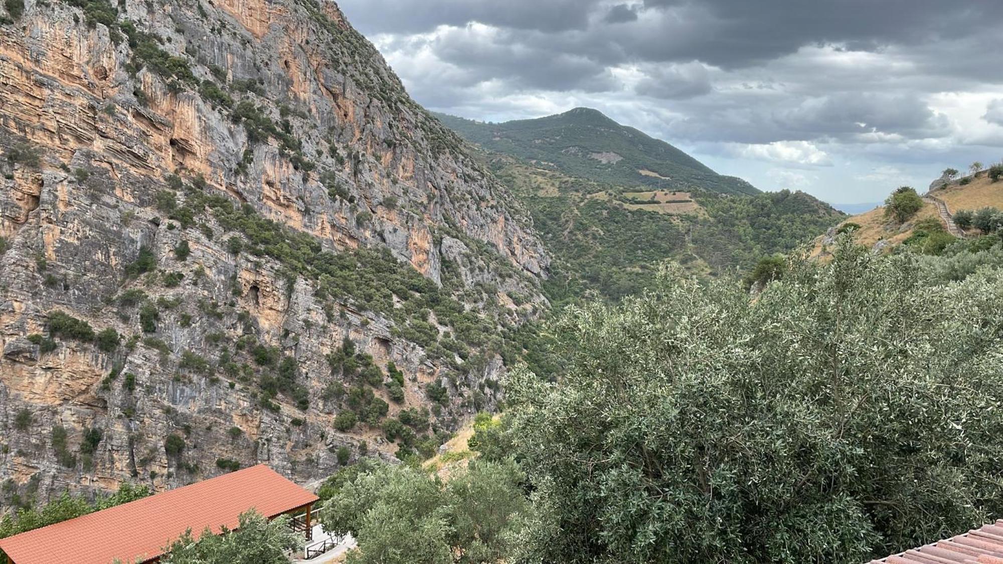 L'Oasi Del Raganello Bed and Breakfast Civita Buitenkant foto